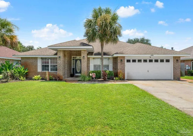Photo 2 of Single family home for sale at 1406 Connemara Cir, Gulf Breeze, FL 32563 | MLS# 687155 | Listing updated on 2026-09-04