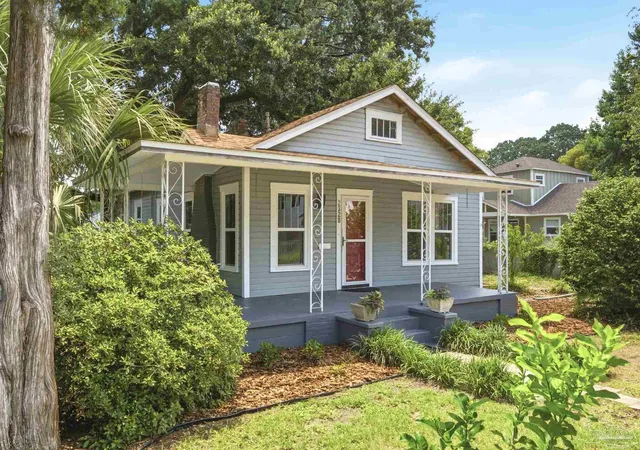 Photo 2 of Sale Pending at 2320 17th Avenue, Pensacola, FL 32503 | MLS# 685984 | Listing updated on 2026-08-12