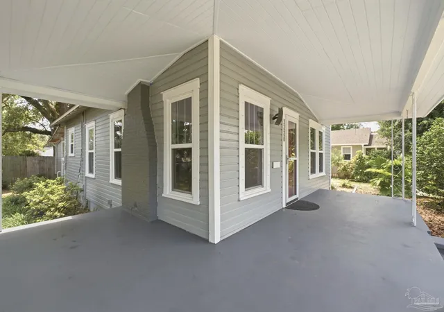 Photo 3 of Sale Pending at 2320 17th Avenue, Pensacola, FL 32503 | MLS# 685984 | Listing updated on 2026-08-12