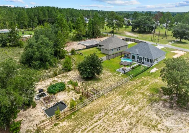 2nd image of 10090 American Farms Rd, Milton, FL 32583 | MLS# 685446