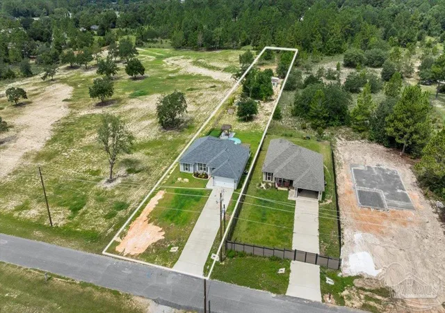 Photo 3 of Single family home for sale at 10090 American Farms Rd, Milton, FL 32583 | MLS# 685446 | Listing updated on 2026-09-01