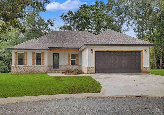 1st image of 8700 Thunderbird Dr, Pensacola, FL 32514 | MLS# 687317
