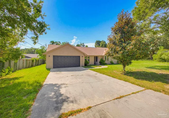 Photo 3 of Single family home for sale at 27 S 72nd Avenue, Pensacola, FL 32506 | MLS# 687701 | Listing updated on 2026-10-26