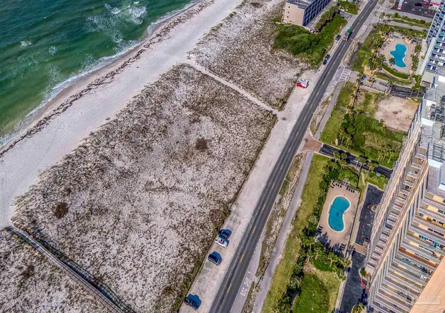 2nd image of 800 Ft Pickens Rd, Gulf Breeze, FL 32561
