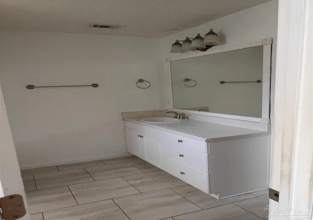 21st image of 2436 Gulf Breeze Ave, Pensacola, FL 32507 | MLS# 682438