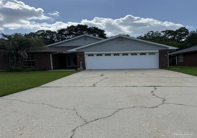 3rd image of 2521 Portobella Pl, Cantonment, FL 32533 | MLS# 687565