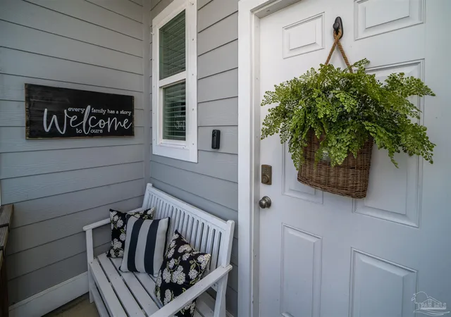 Photo 3 of Townhouse for sale at 9625 Nature Crk Blvd, Pensacola, FL 32526 | MLS# 686297 | Listing updated on 2026-07-23