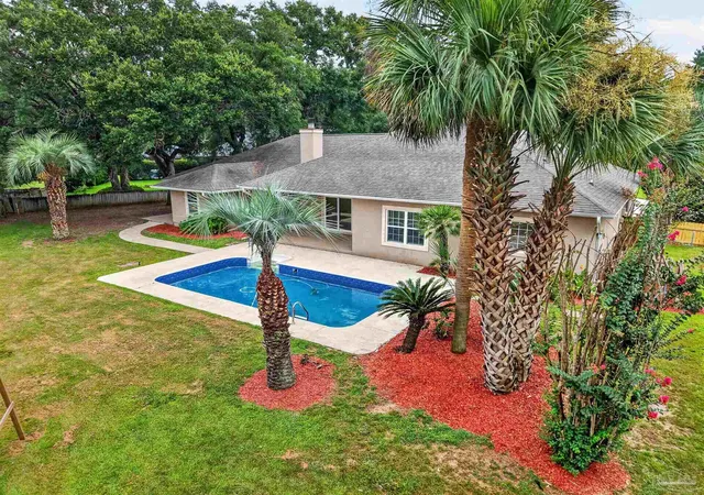 2nd image of 3026 Killarney Dr, Milton, FL 32571 | MLS# 686725