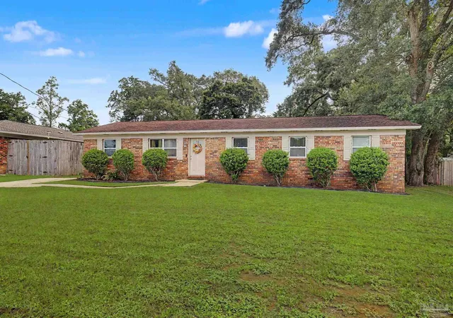 1st image of 7110 Peninsula Dr, Pensacola, FL 32526 | MLS# 687772