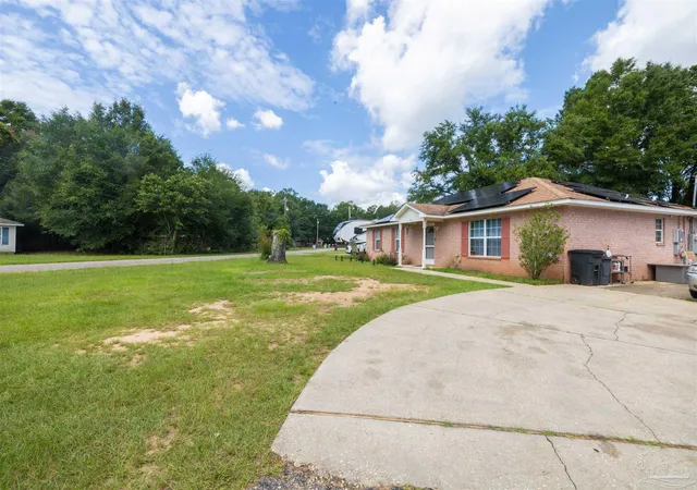 Photo 1 of Single family home for sale at 4351 Castille Ct, Milton, FL 32571 | MLS# 686256 | Listing updated on 2026-08-19