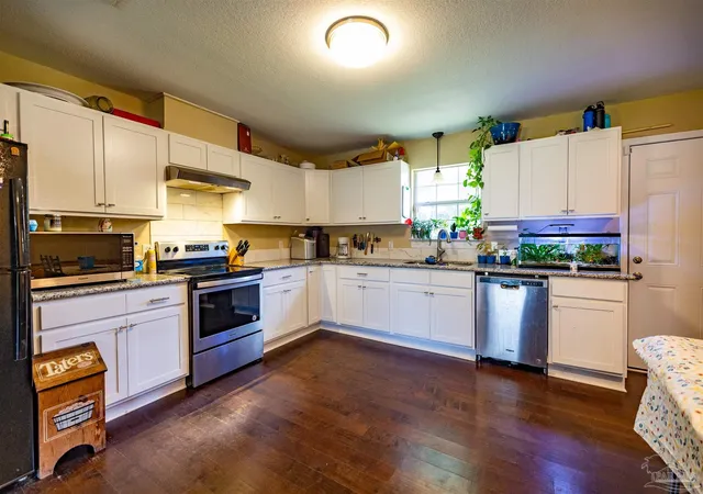 Photo 2 of Single family home for sale at 4351 Castille Ct, Milton, FL 32571 | MLS# 686256 | Listing updated on 2026-08-19