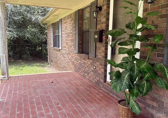 Photo 3 of Single family home for sale at 3957 Ashland Ave, Pensacola, FL 32534 | MLS# 687492 | Listing updated on 2026-08-28