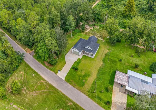 2nd image of 106 River Annex Rd, Cantonment, FL 32533 | MLS# 687646