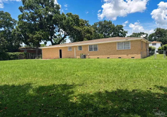 2nd image of 1701 Bakalane Ave, Pensacola, FL 32504 | MLS# 686647