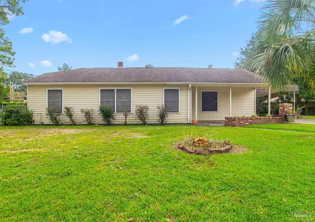 Photo 1 of Single family home for sale at 32 Bertram St, Pensacola, FL 32506 | MLS# 687802 | Listing updated on 2026-08-25