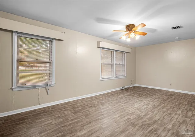 Photo 3 of Single family home for sale at 32 Bertram St, Pensacola, FL 32506 | MLS# 687802 | Listing updated on 2026-08-25