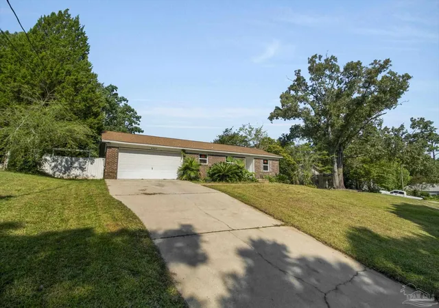 2nd image of 4537 Tradewinds Pl, Pensacola, FL 32514 | MLS# 687274