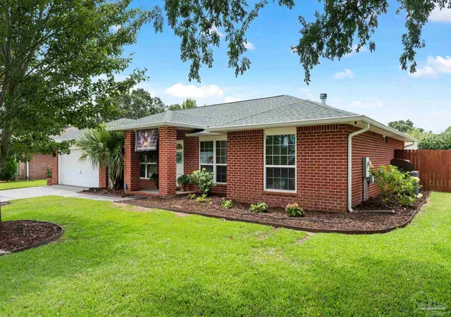 Photo 3 of Single family home for sale at 3931 Andershot St, Milton, FL 32571 | MLS# 686622 | Listing updated on 2026-09-14