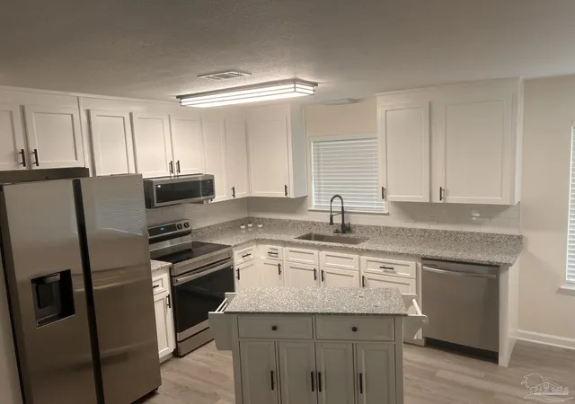 4th image of 911 Jacks Branch Rd, Cantonment, FL 32533 | MLS# 686817