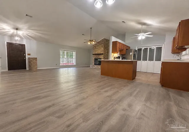 3rd image of 8047 Charter Oaks Dr, Pensacola, FL 32514 | MLS# 687243