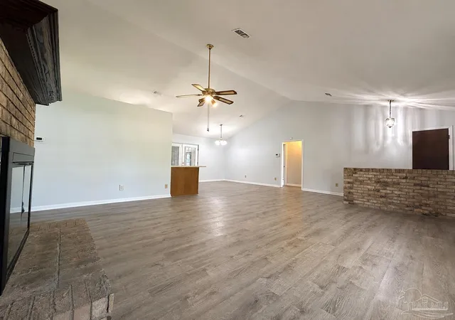 4th image of 8047 Charter Oaks Dr, Pensacola, FL 32514 | MLS# 687243