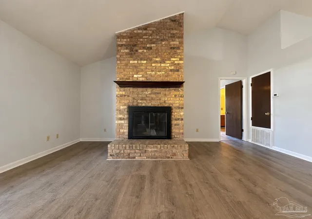 5th image of 8047 Charter Oaks Dr, Pensacola, FL 32514 | MLS# 687243
