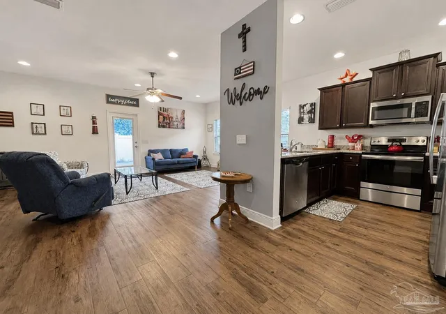 Photo 3 of Townhouse for sale at 8732 Brown Pelican Cir, Navarre, FL 32566 | MLS# 687719 | Listing updated on 2026-08-19