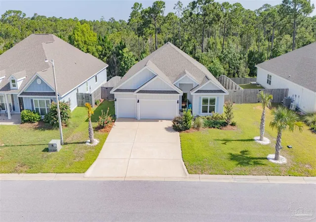 Photo 1 of Single family home for sale at 3279 Southwind Dr, Gulf Breeze, FL 32563 | MLS# 686087 | Listing updated on 2026-07-27