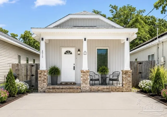 Single family home for sale at 2010 W Gregory St, Pensacola, FL 32502 | MLS# 686106