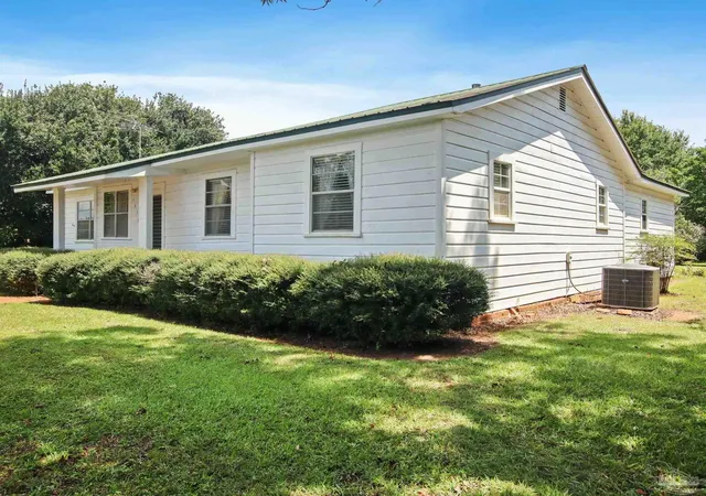 2nd image of 6030 Hwy 99, Century, FL 32535 | MLS# 687925