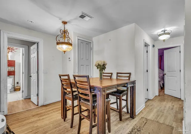 Photo 3 of Sale Pending at 1815 W Wright St, Pensacola, FL 32501 | MLS# 687129 | Listing updated on 2026-09-14