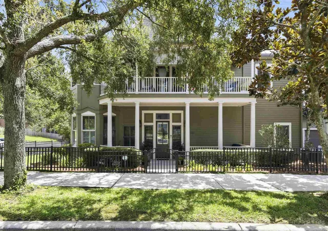 2nd image of 535 N Spring St #1, Pensacola, FL 32501 | MLS# 687105