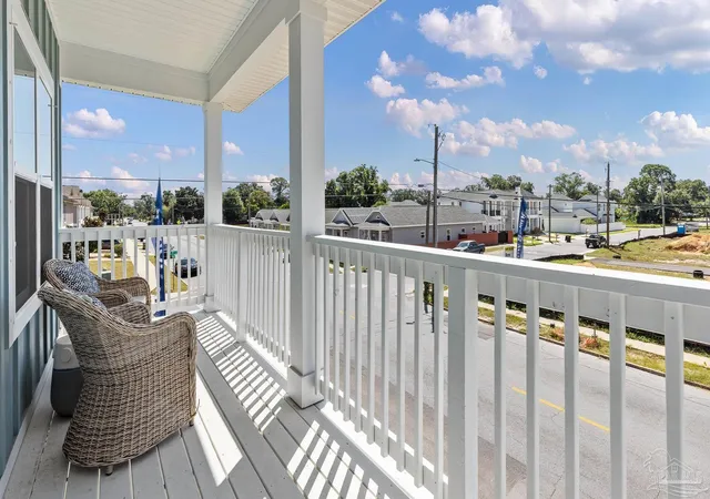 Photo 3 of Single family home for sale at 1380 W Zarragossa St, Pensacola, FL 32502 | MLS# 686730 | Listing updated on 2026-07-30