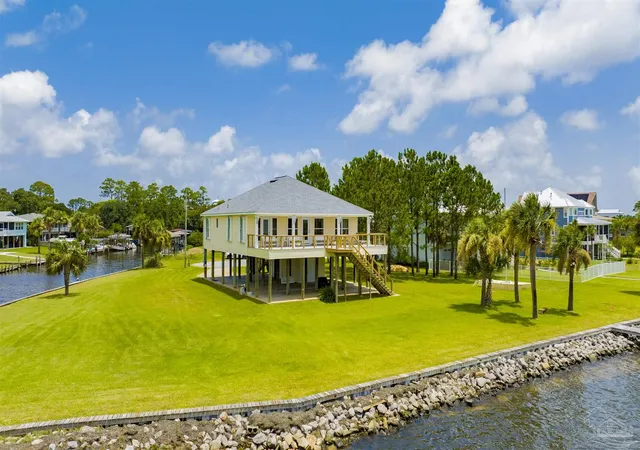 4th image of 1002 Magnolia Ln, Gulf Breeze, FL 32563 | MLS# 686719
