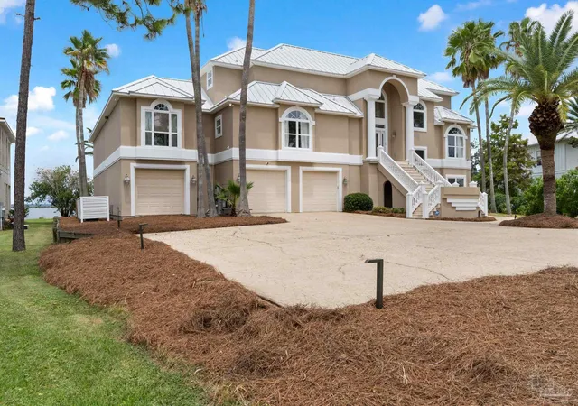 3rd image of 32789 Sandpiper Dr, Orange Beach, AL 36561 | MLS# 687884