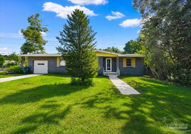 2nd image of 308 Wegner Ave, Cantonment, FL 32533 | MLS# 687898