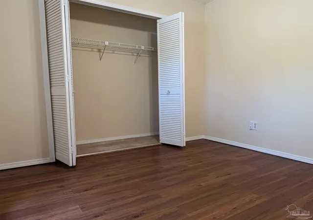 Photo 4 of Single family home for sale at 7466 Northpointe Blvd, Pensacola, FL 32514 | MLS# 687854 | Listing updated on 2026-10-05