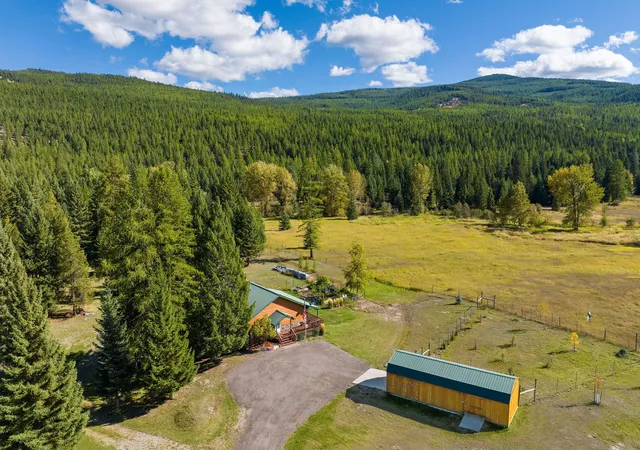 Photo 1 of Single family home for sale at 198 Two Crk Ln, Kila, MT 59920 | MLS# 30034346 | Listing updated on 2026-08-17