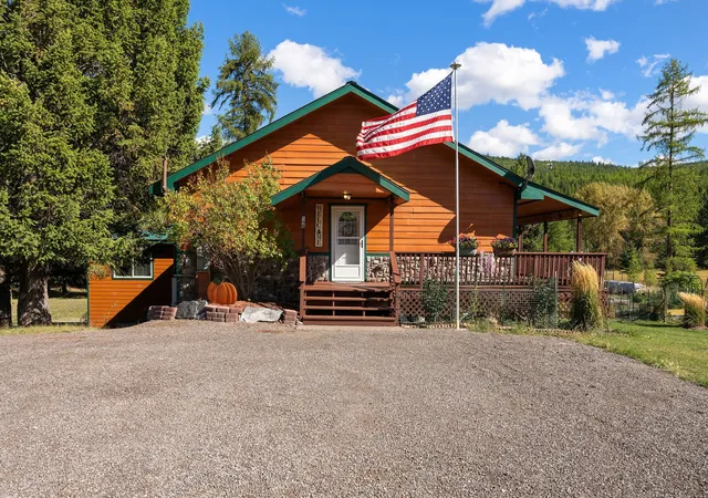 Photo 2 of Single family home for sale at 198 Two Crk Ln, Kila, MT 59920 | MLS# 30034346 | Listing updated on 2026-08-17