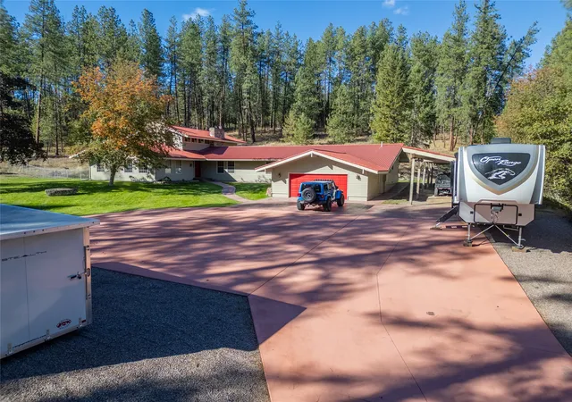 Photo 2 of Single family home for sale at 118 Pine Grv Pl, Libby, MT 59923 | MLS# 30034279 | Listing updated on 2026-08-24