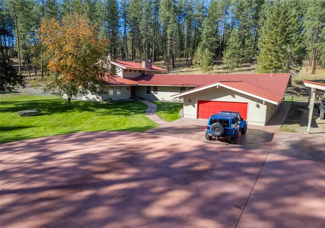Photo 3 of Single family home for sale at 118 Pine Grv Pl, Libby, MT 59923 | MLS# 30034279 | Listing updated on 2026-08-24