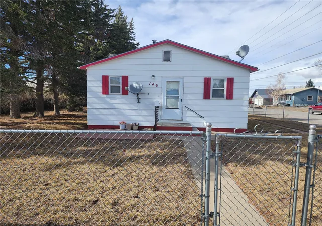 Photo 1 of Single family home for sale at 146 3rd Avenue Nw, Cut Bank, MT 59427 | MLS# 30046989 | Listing updated on 2026-08-25