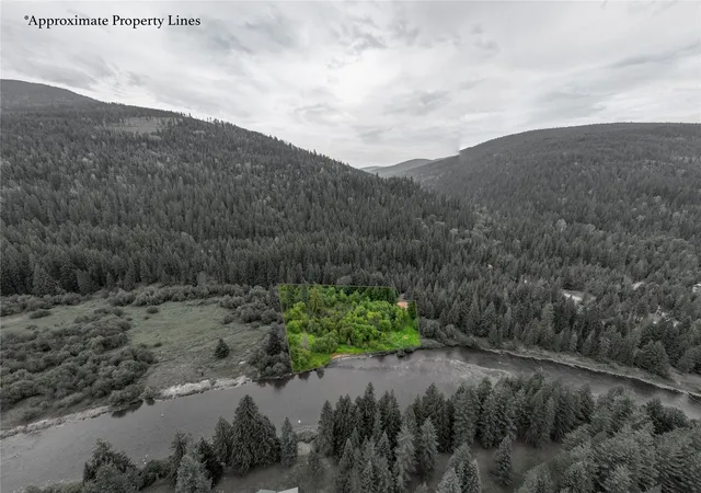 Photo 2 of Single family home for sale at 115 Thornton Ln, Yaak, MT 59935 | MLS# 30056781 | Listing updated on 2026-08-26