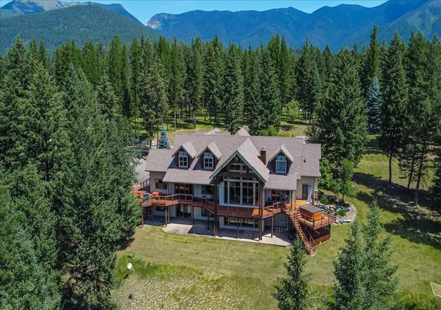 Photo 3 of Single family home for sale at 5868 Sinclair Crk Rd, Eureka, MT 59917 | MLS# 30058308 | Listing updated on 2026-07-01