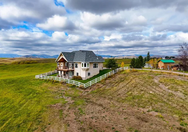 Photo 3 of Single family home for sale at 45339 Leighton Rd, Ronan, MT 59864 | MLS# 30059897 | Listing updated on 2026-08-25