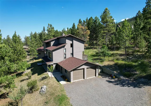 Photo 3 of Single family home for sale at 1 Columbine Dr, Helena, MT 59601 | MLS# 30060771 | Listing updated on 2026-08-17