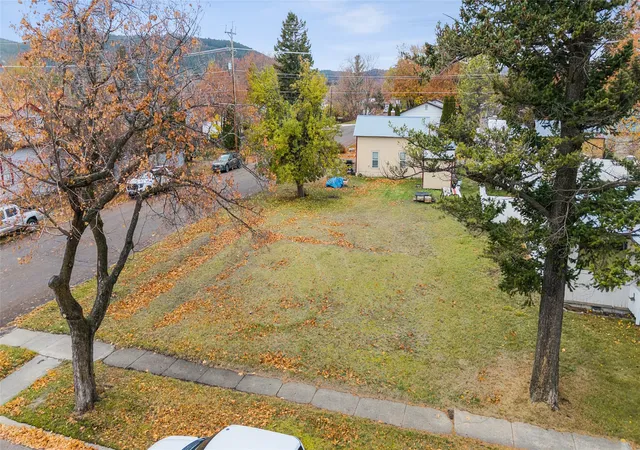 Photo 5 of Single family home for sale at 446 7th Avenue W, Kalispell, MT 59901 | MLS# 30061000 | Listing updated on 2026-08-24