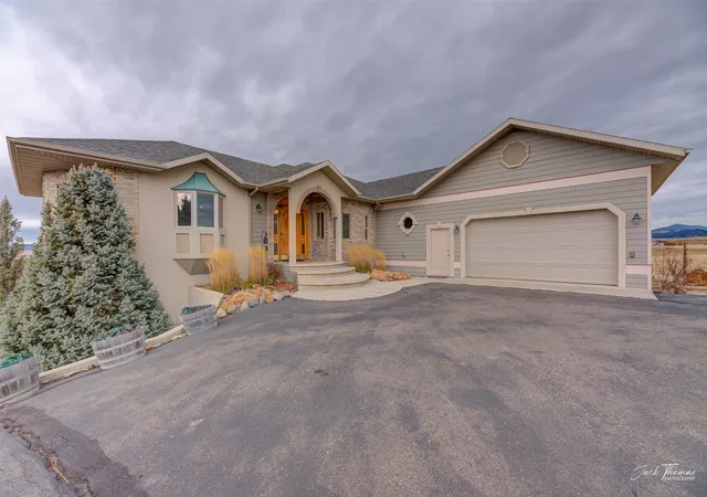 Photo 2 of Single family home for sale at 3900 Topaz Ct, Helena, MT 59602 | MLS# 30061935 | Listing updated on 2026-08-25