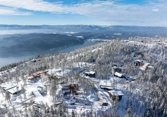 Photo 4 of Single family home for sale at 1046 Elk Camp Loop, Whitefish, MT 59937 | MLS# 30062300 | Listing updated on 2026-08-07