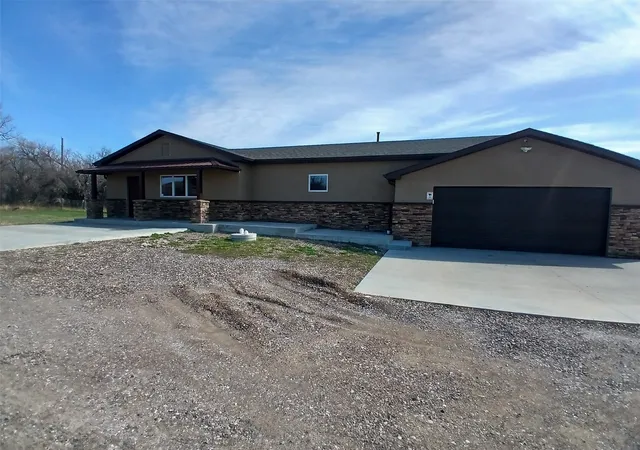 Photo 1 of Single family home for sale at 301 24th Street Nw, Great Falls, MT 59404 | MLS# 30064118 | Listing updated on 2026-08-19